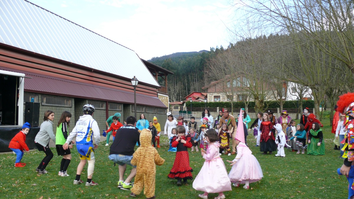 Meñakako Ihauteriak. Carnavales en Meñaka