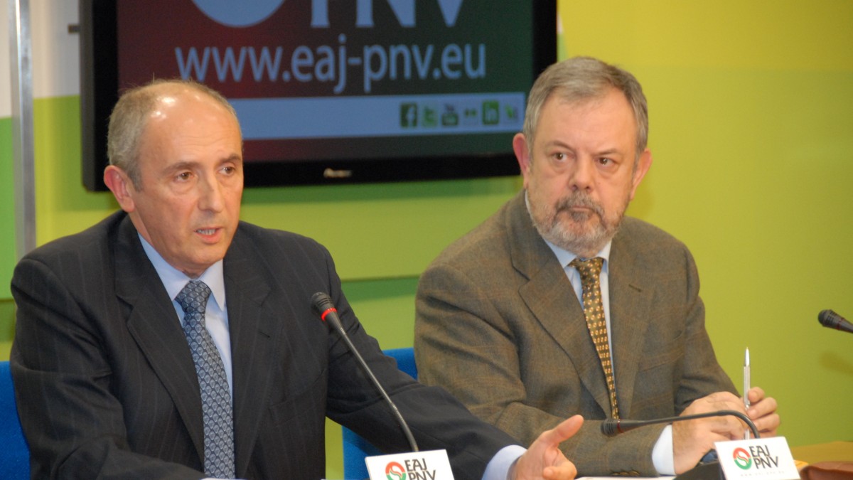 Josu Erkoreka eta Pedro Azpiazu aurrekontuen egonkortasunerako legeari buruz