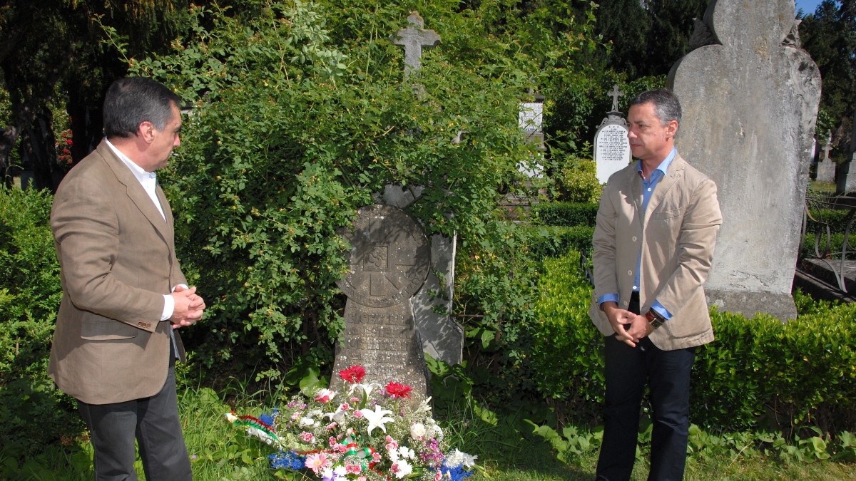 Iñigo Urkullu - Homenaje a Lauaxeta - Vitoria-Gasteiz