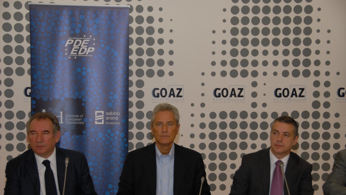 Iñigo Urkullu en el Consejo de PDE en Bilbao