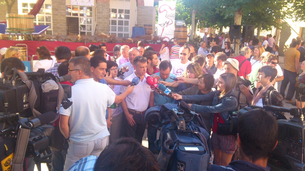 Iñigo Urkullu en la Lapuebla de Labarcan, en la Fiesta de la Vendimia