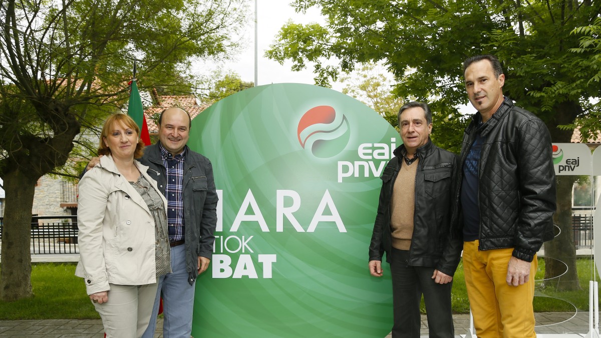 Andoni Ortuzar eta Xabier Agirre Arespalditzako batzokiaren berrirekitzen ekitaldian