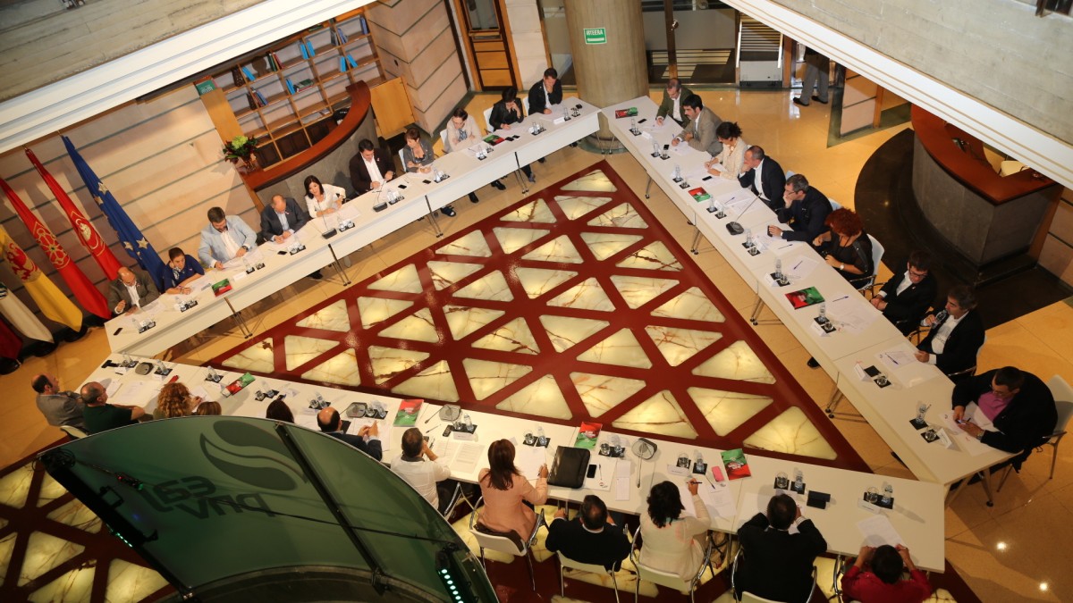 Retos y desafíos 2014