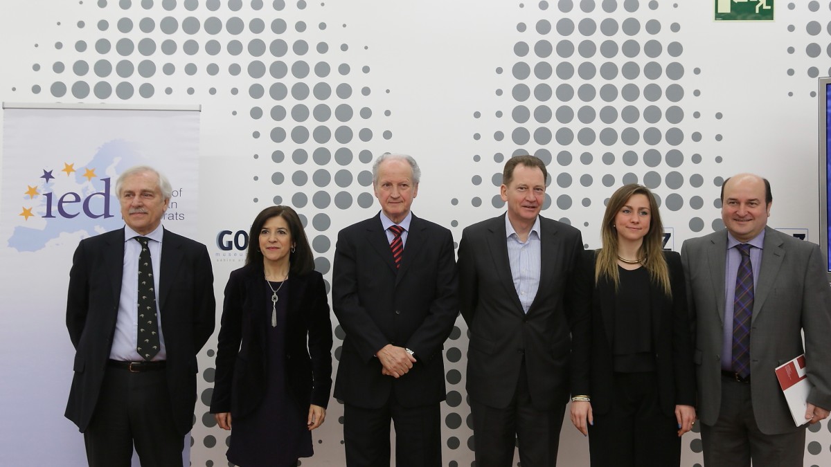 Cocilovo, Bilbao,  Atutxa, Watson, Massotti y Ortuzar en Goaz