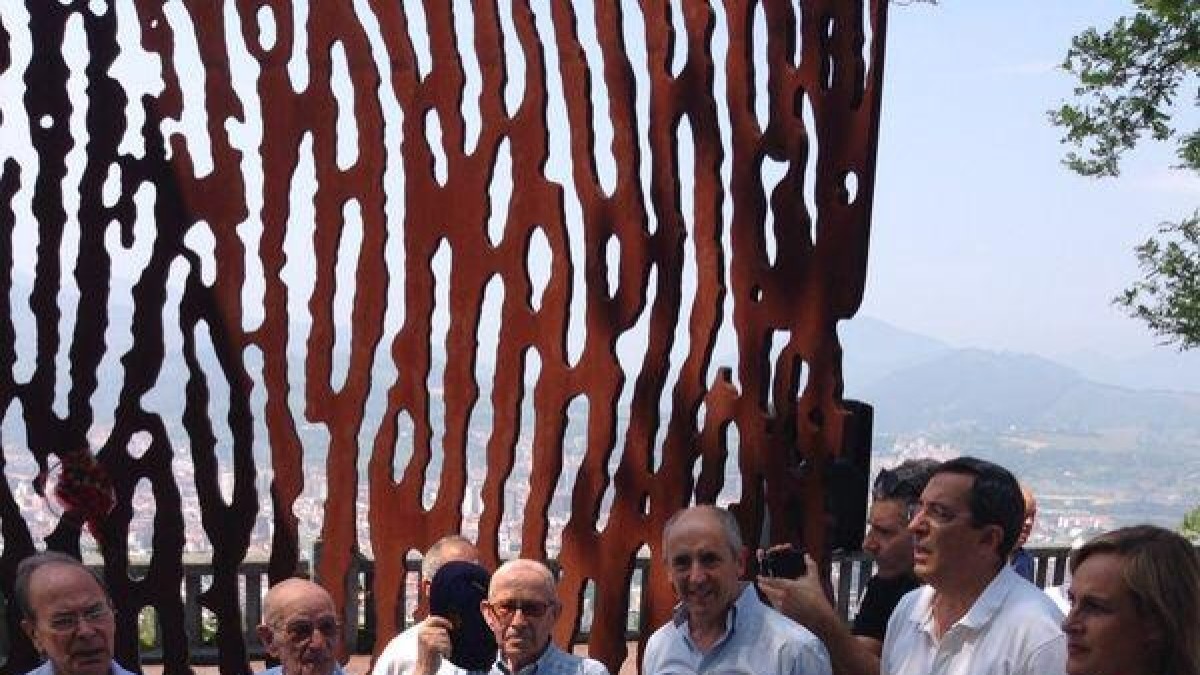 2014  LA HUELLA - Artxanda