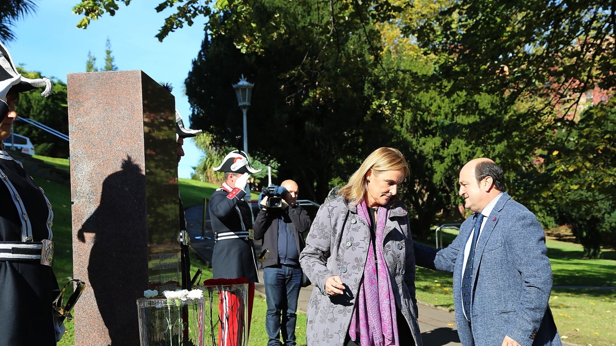 Andoni Ortuzar e Itxaso Atutxa en Bilbao