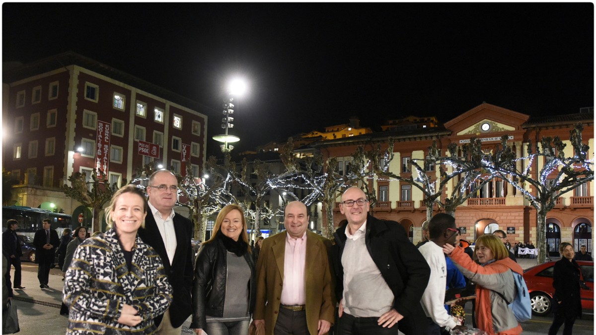 Mitina Eibarren - Andoni Ortuzar, Joseba Agirretxea eta María Eugenia Iparragirre