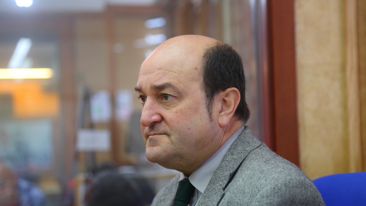 20160225 Andoni Ortuzar Bilbo Herri Irratian 