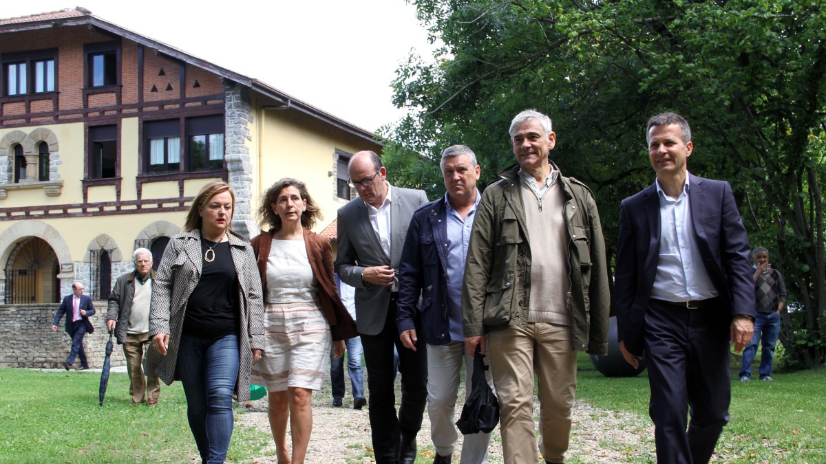 Irun. Acto sectorial TAV y redes transeuropeas (14-06-2016)