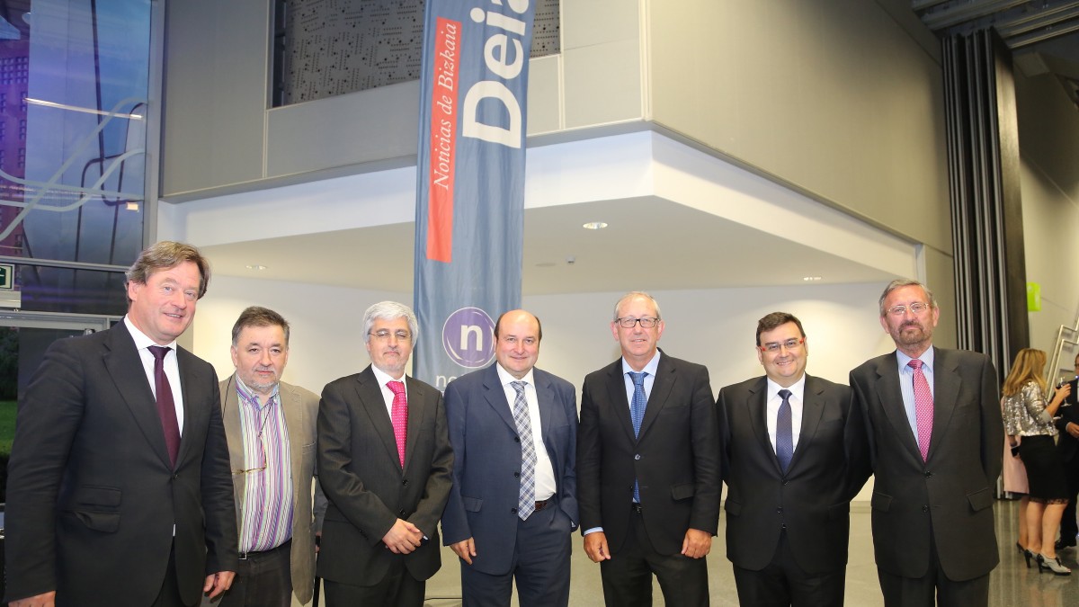 EAJ PNV en la fiesta del 40 aniversario del diario DEIA