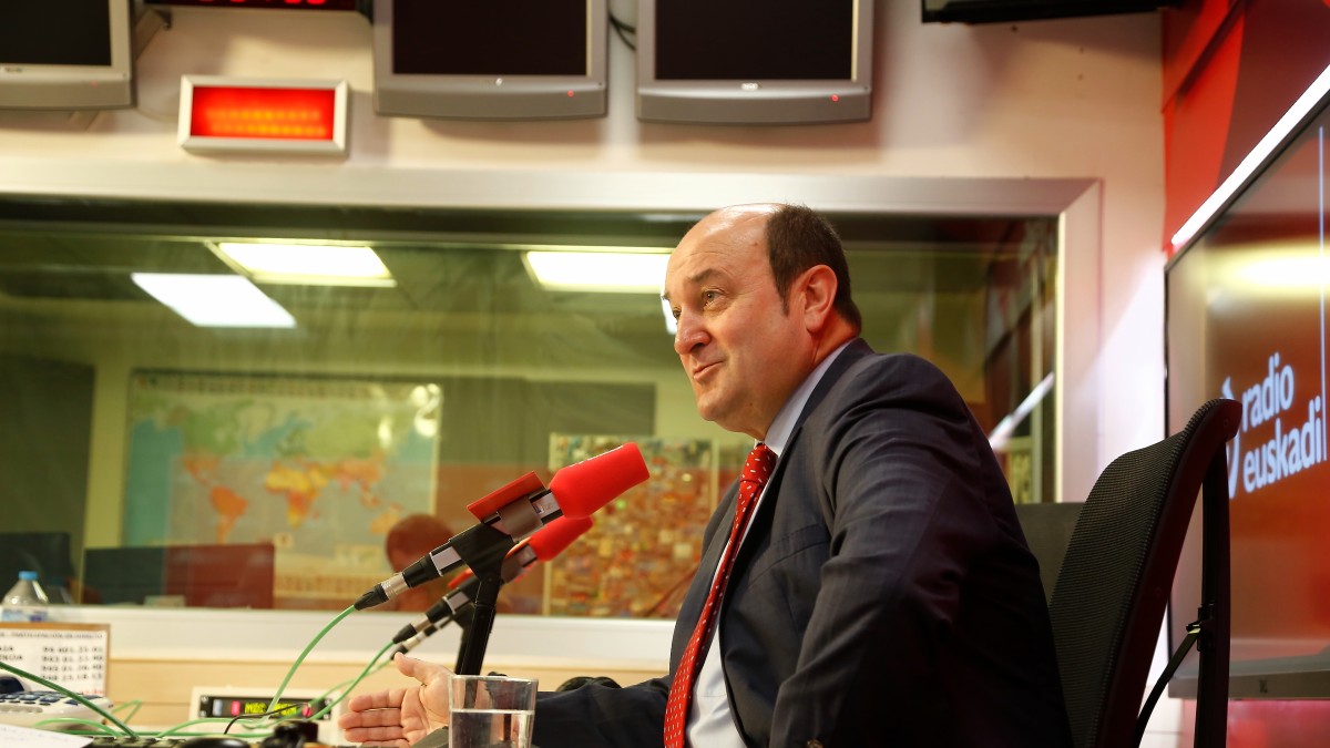Andoni Ortuzar Radio Euskadi irratian 20180426