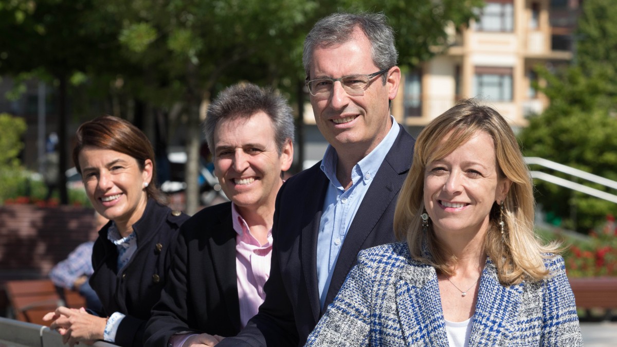 Acto Comunicación. Irun. Markel Olano, Xabier Iridoy