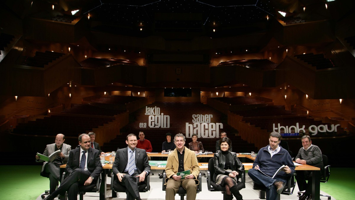 Presentación del acto de cierre de la campaña Think Gaur en el Palacio Euskalduna 