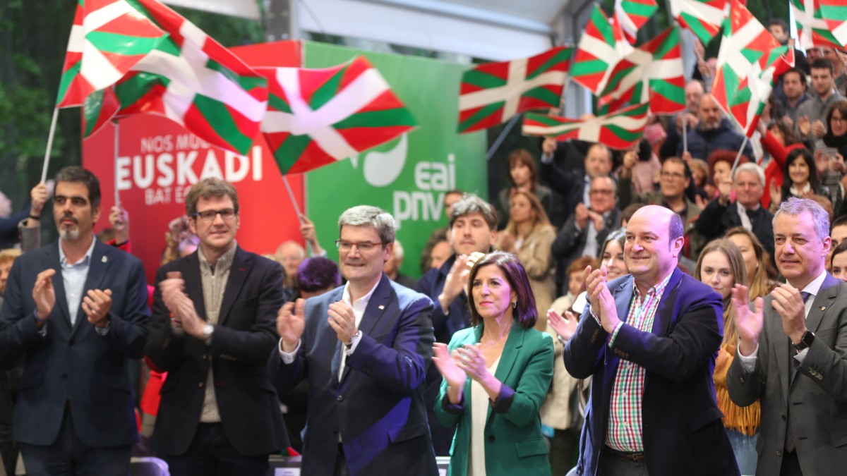 Mitin Bilbao. Fin campaña. Izaskun Bilbao Barandica, Iñigo Urkullu, Andoni Ortuzar