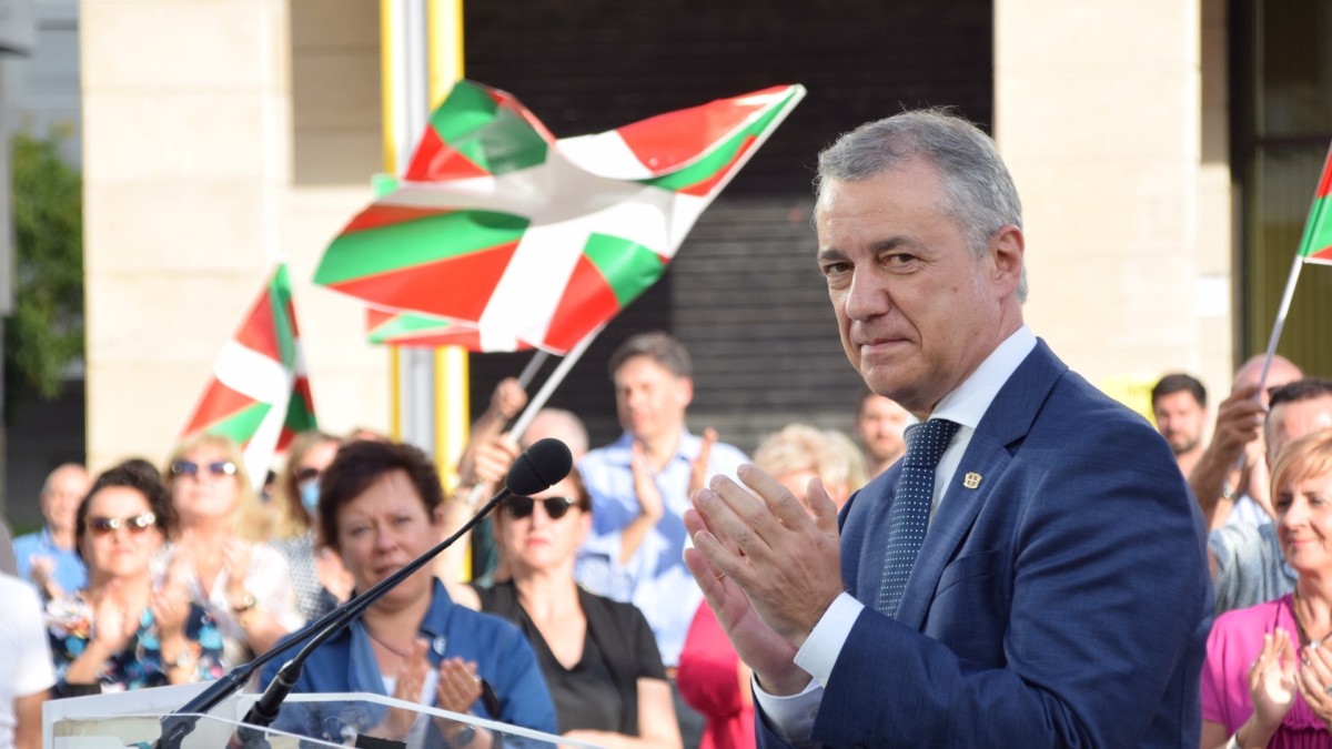 Mitina Donostia. Bakartxo Tejeria, Iñigo Urkullu, Andoni Ortuzar