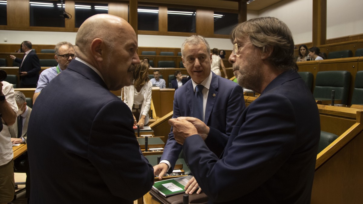 Pleno Ordinario en el Parlamento Vasco (16-06-2022)