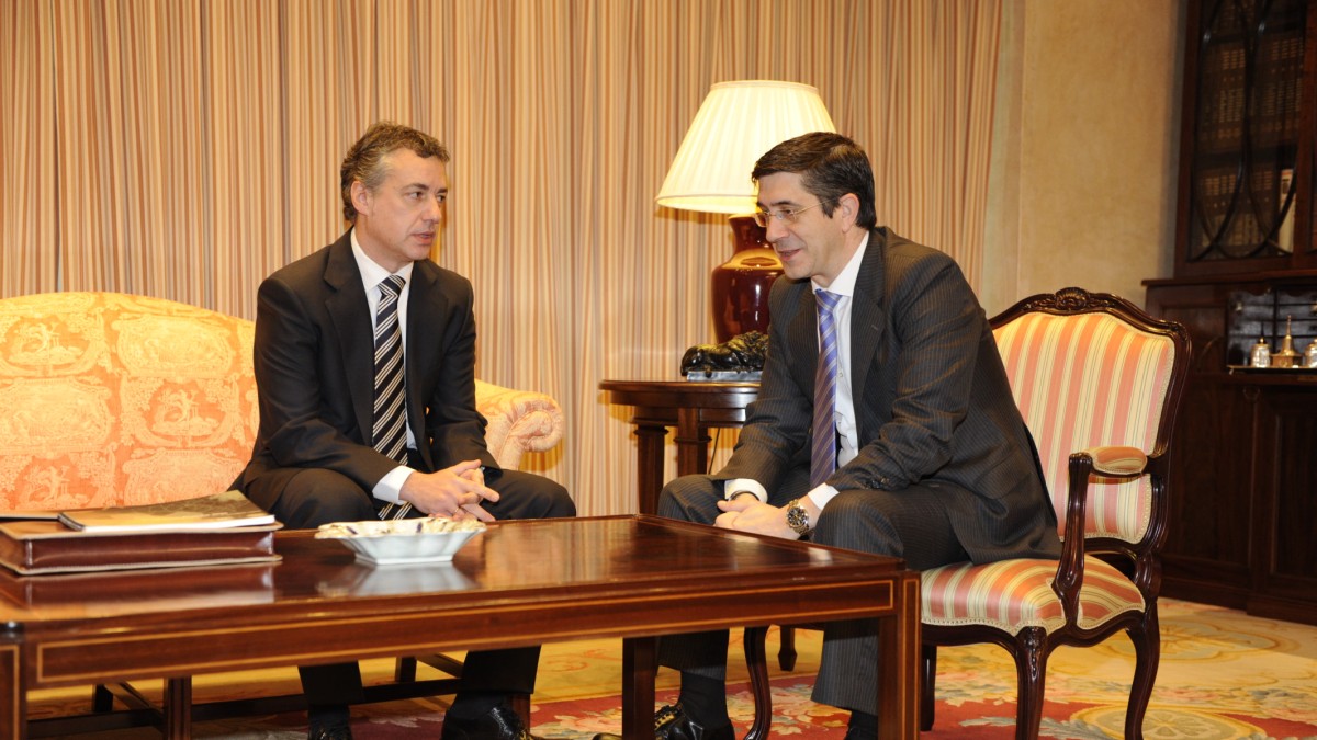 Reunión entre Iñigo Urkullu y el lehendakari López