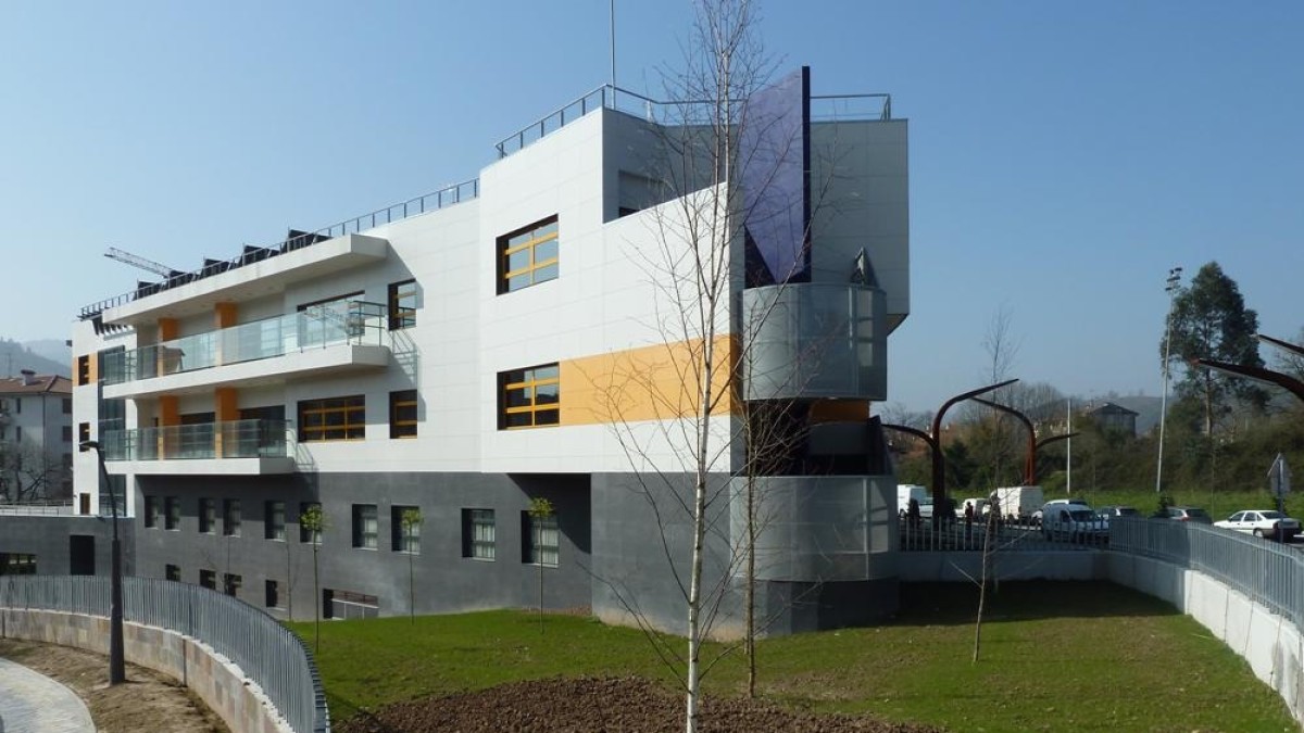 La nueva residencia de Amorebieta-Etxano empezará a acoger personas mayores dependientes el próximo lunes 21 de marzo. 