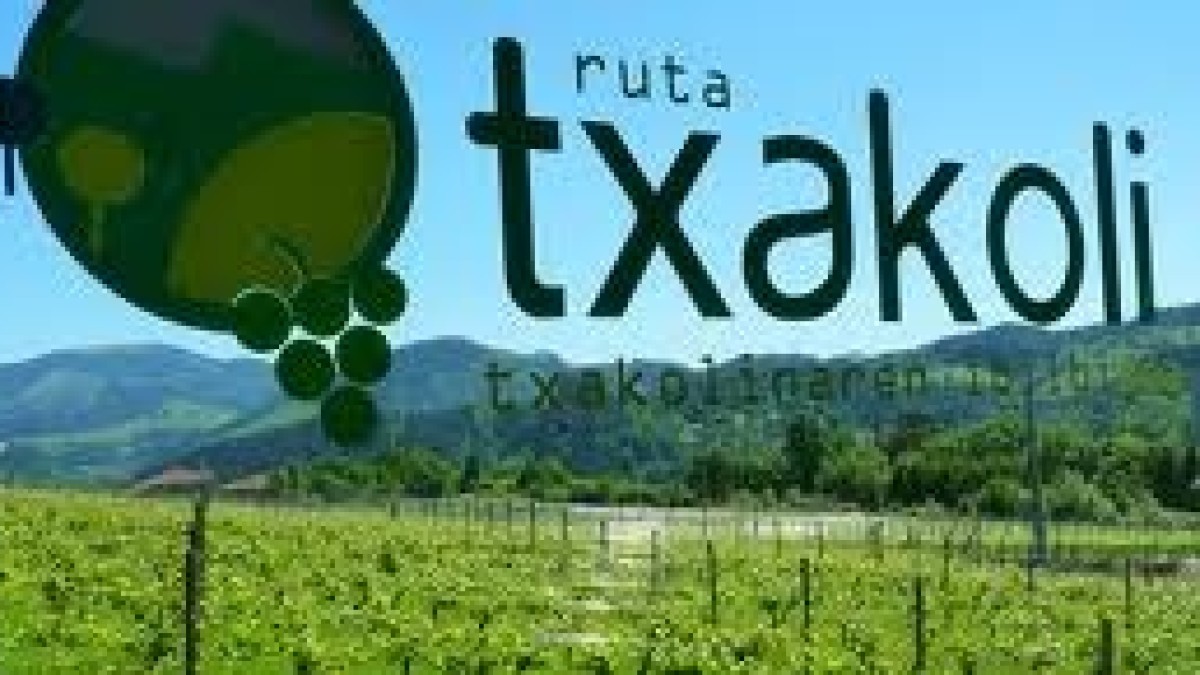 LA RUTA TURÍSTICA DEL TXAKOLI
