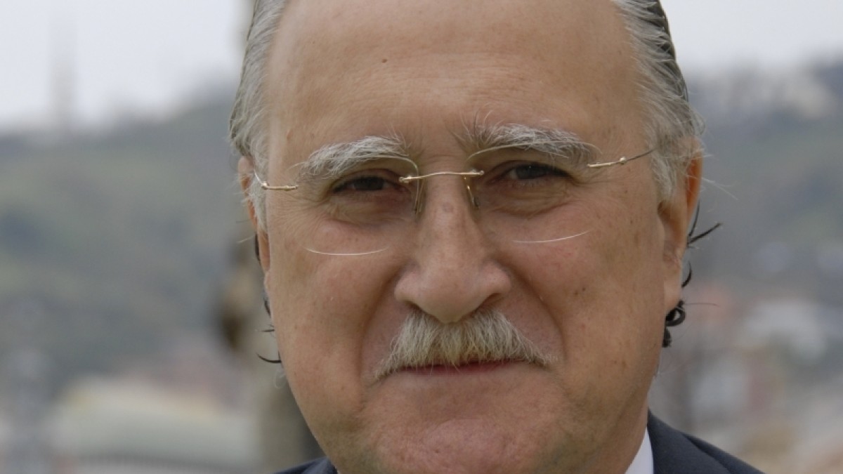 EAJ-PNV LLORA LA MUERTE DE IÑAKI AZKUNA, ALCALDE DE BILBAO