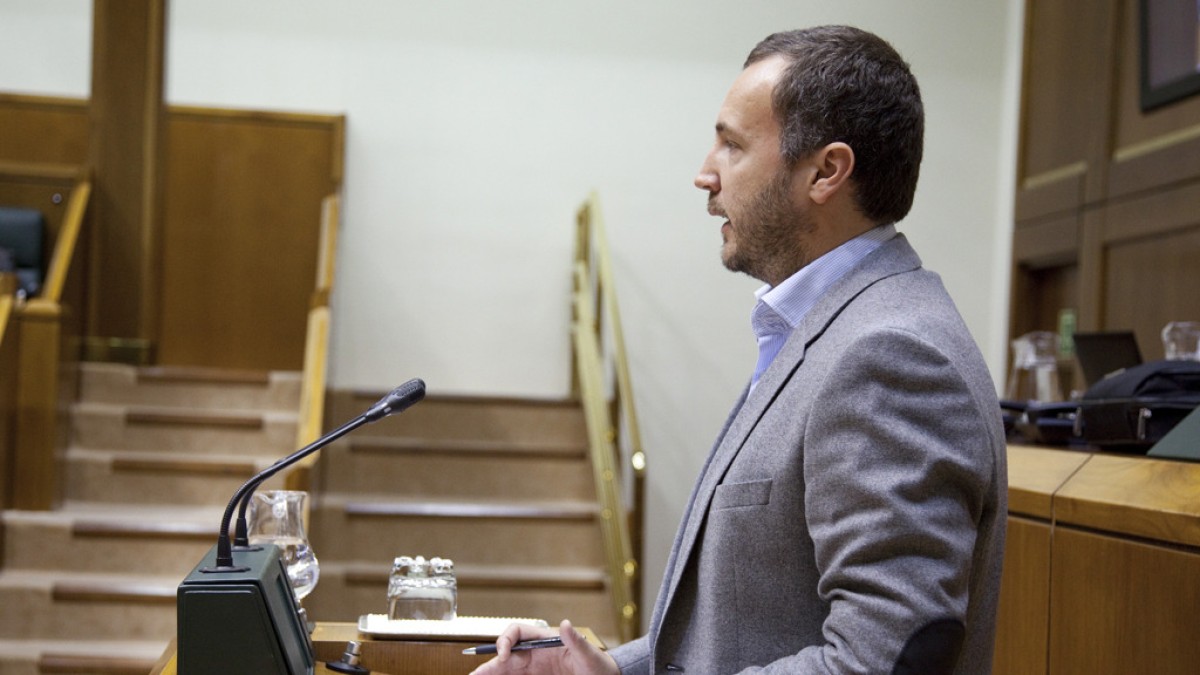 Orbegozo: “Elkarrizketarako ereduak dira onartutako Zerbitzu Juridikoa antolatzeko legea eta EAEko Fundazioei buruzkoa” 