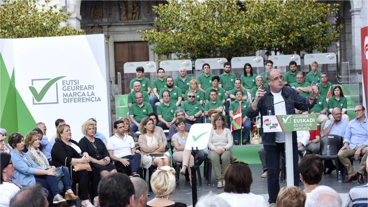 Beste estatus juridiko-politiko bat behar dugu, euskal erakundeetan adostua, euskal gizartearen partaidetzarekin