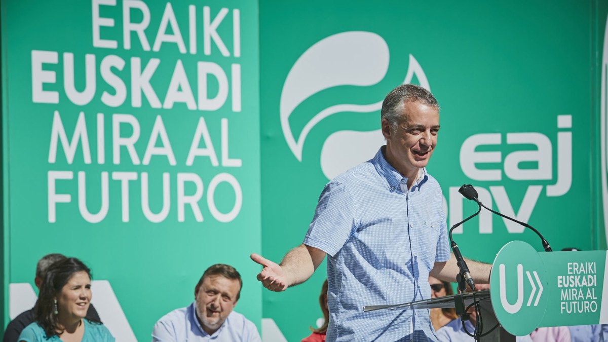 Urkullu se compromete en Laudio a “seguir acercando Euskadi a Europa ...
