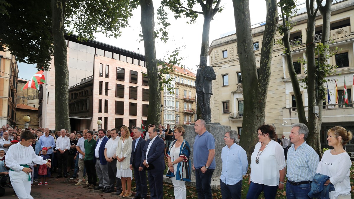 Ortuzar: “Hainbat euskal herritarrek pentsa lezakete: ‘Diputatuen Kongresuan nahi ez bagaituzte, ez dakit nik zer egiten dugun Estatu honen barruan”