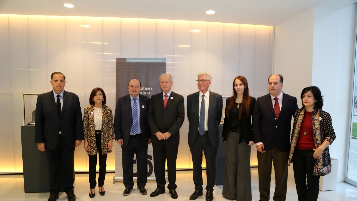 “XI. Bilboko Elkarrizketak” ireki ditu Ortuzarrek, Europan eta Latinoamerikan mugimendu populisten gorakada eta sendotzea aztertzeko 