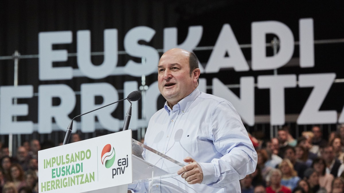 Ortuzarrek “erokeria” jo du Senatuak “Autonomien estatuaren kontrako” jarrera izatea 