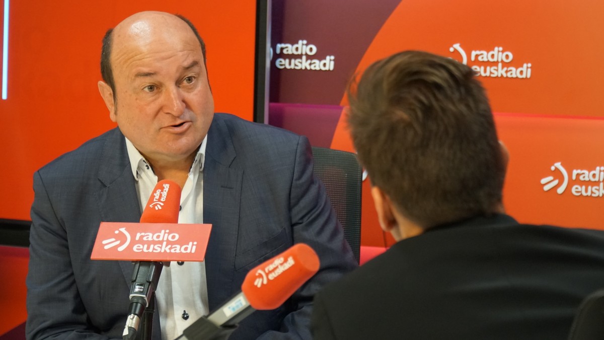 Ortuzar: “Me parece extravagante que los Presupuestos Vascos sean buenos o malos en función de lo ocurrido en un Ayuntamiento”