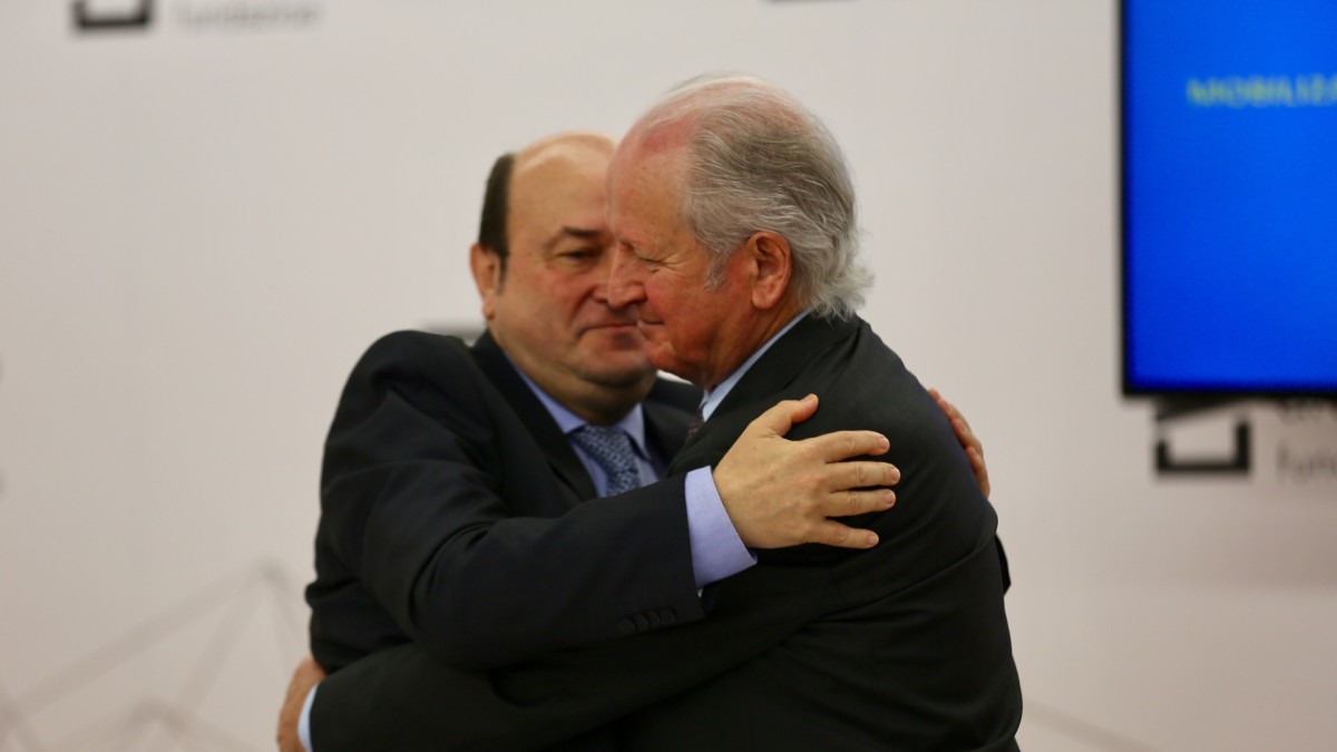 Juan Mari Atutxa se despide de la presidencia de Sabino Arana Fundazioa