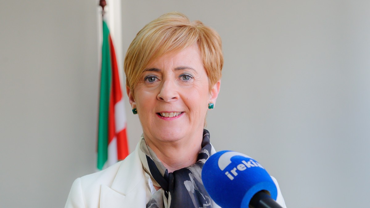 Arantxa Tapia: “Hay que atender el presente, priorizando la salud, pero en lo económico tenemos que preparar también el “día después”