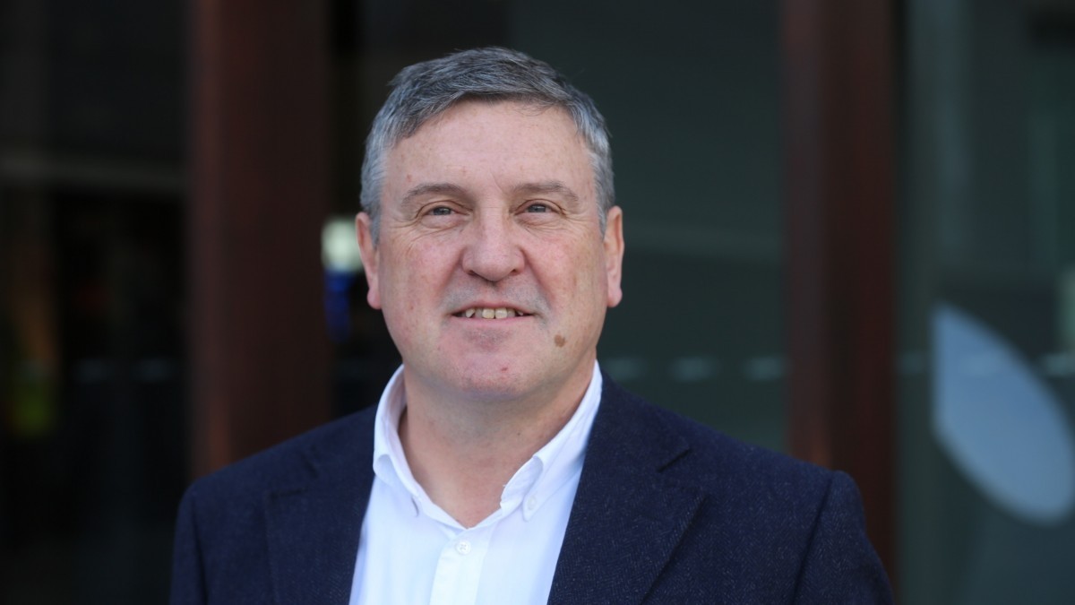 Barandiaranek Ábalosi azaldu dio oinarrizko zerbitzu publikoak ematen dituzten pertsona partikularren “egoera konplikatua”  