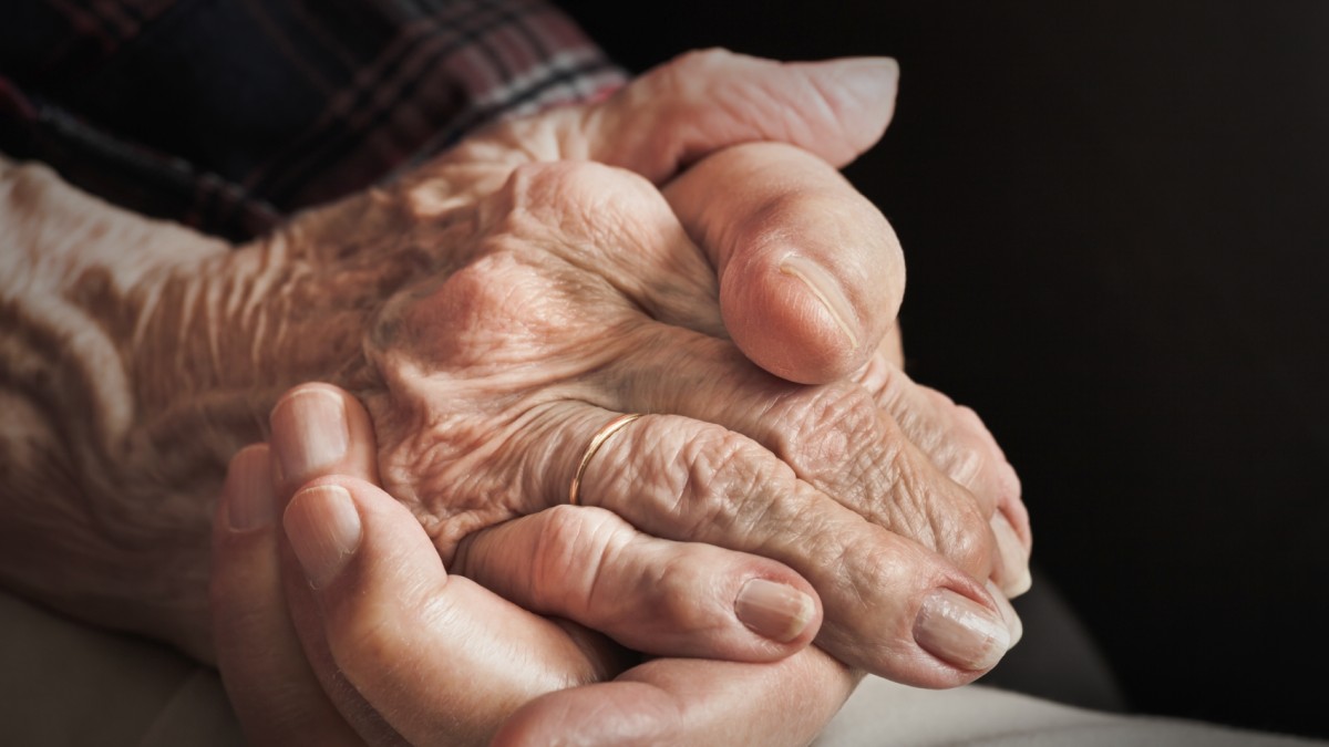 Bizkaia ofrece indicaciones y apoyo para organizar las visitas en residencias de personas mayores