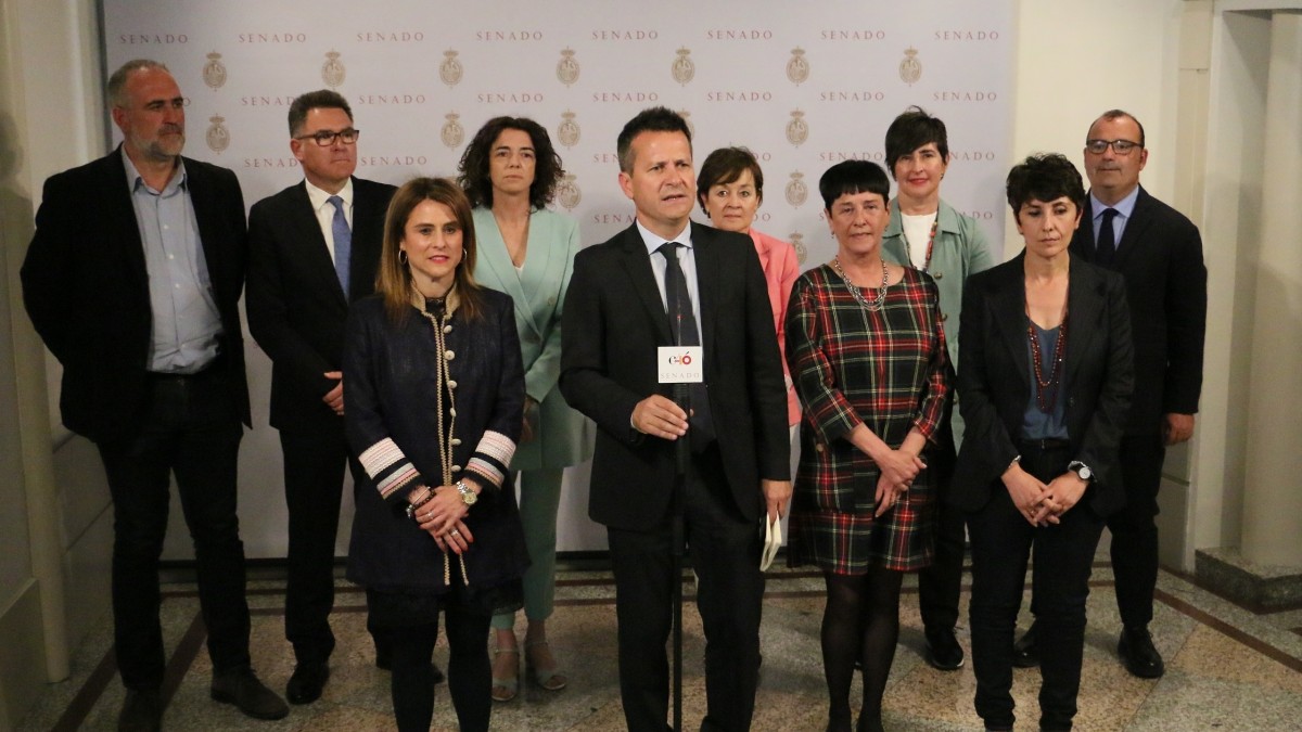 EAJ-PNV reclama al Gobierno central mayor flexibilidad en la concesión de permisos de residencia para no condenar a los jóvenes extranjeros a la irregularidad