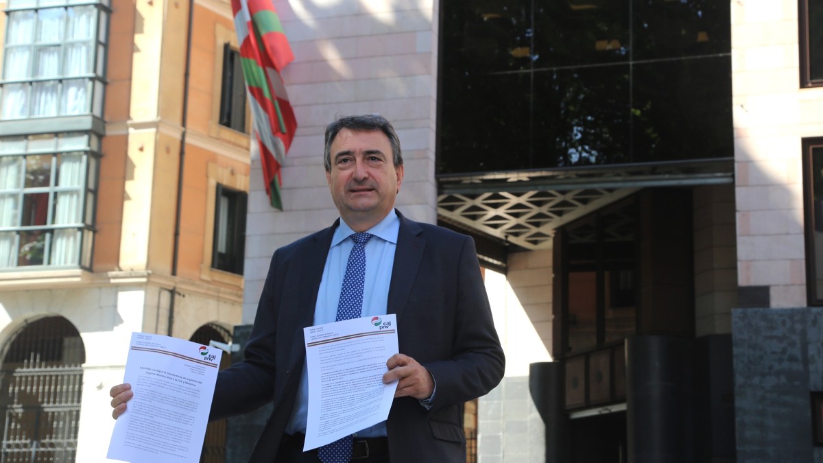DGSren kudeaketa lortu izanak  “alderdi politiko eta ekonomikoan eta eskuduntzen alorrean duen balio ukaezinaz gain, hiritargoan izango duen eragin zuzena” nabarmendu du Aitor Estebanek 