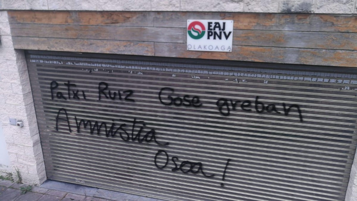 Ibai-Eder (Bilbo) eta Olakoagako (Güeñes) batzokien kontra eginiko erasoak salatu eta gaitzetsi ditu BBBk 