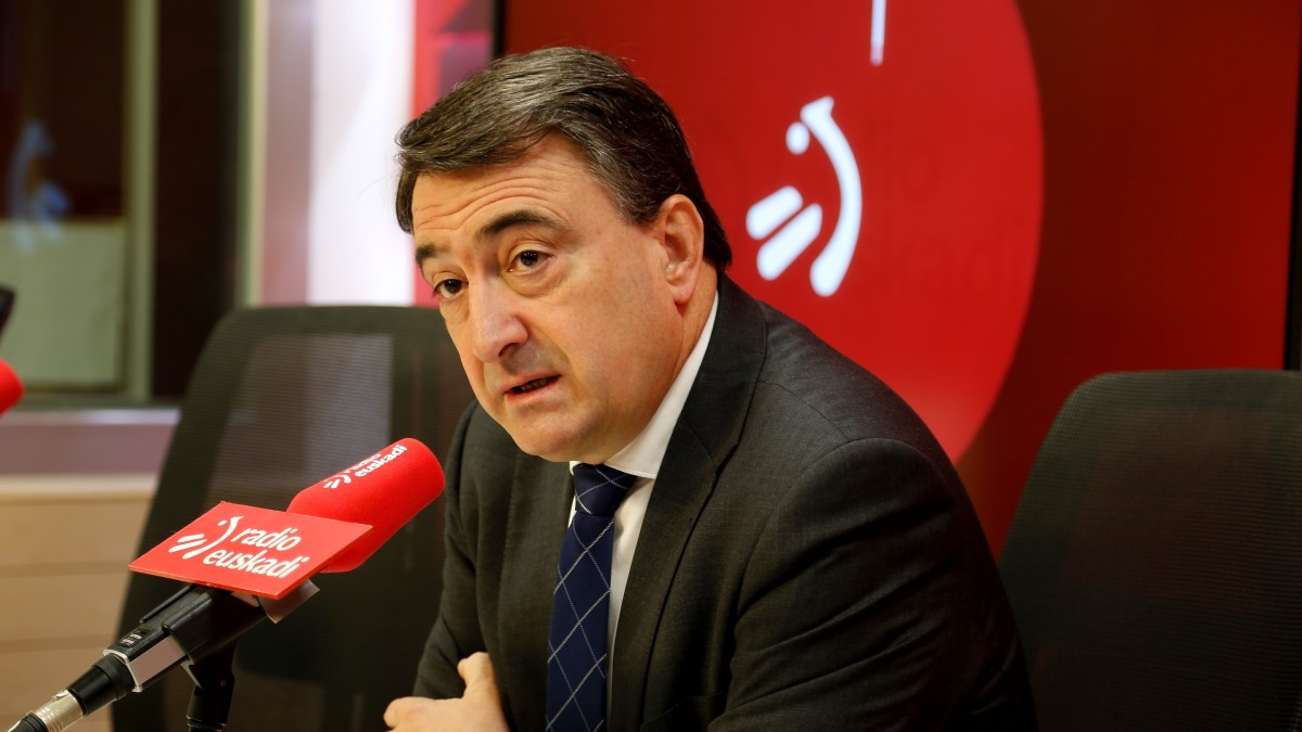 Aitor Esteban: “Los que votaron en contra de retirar las medallas a Billy el Niño no consideran ilegítimo el régimen franquista, y eso es inaceptable”