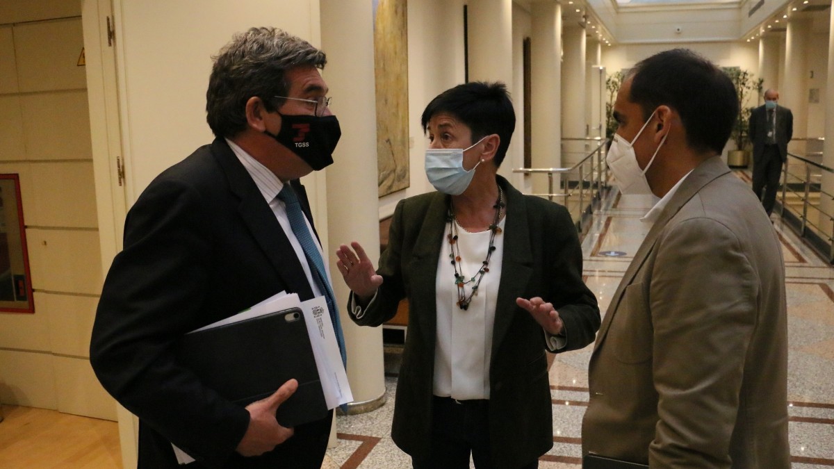 Nerea Ahedo apremia a corregir los desajustes normativos para anticipar la jubilación de personas trabajadoras con discapacidad