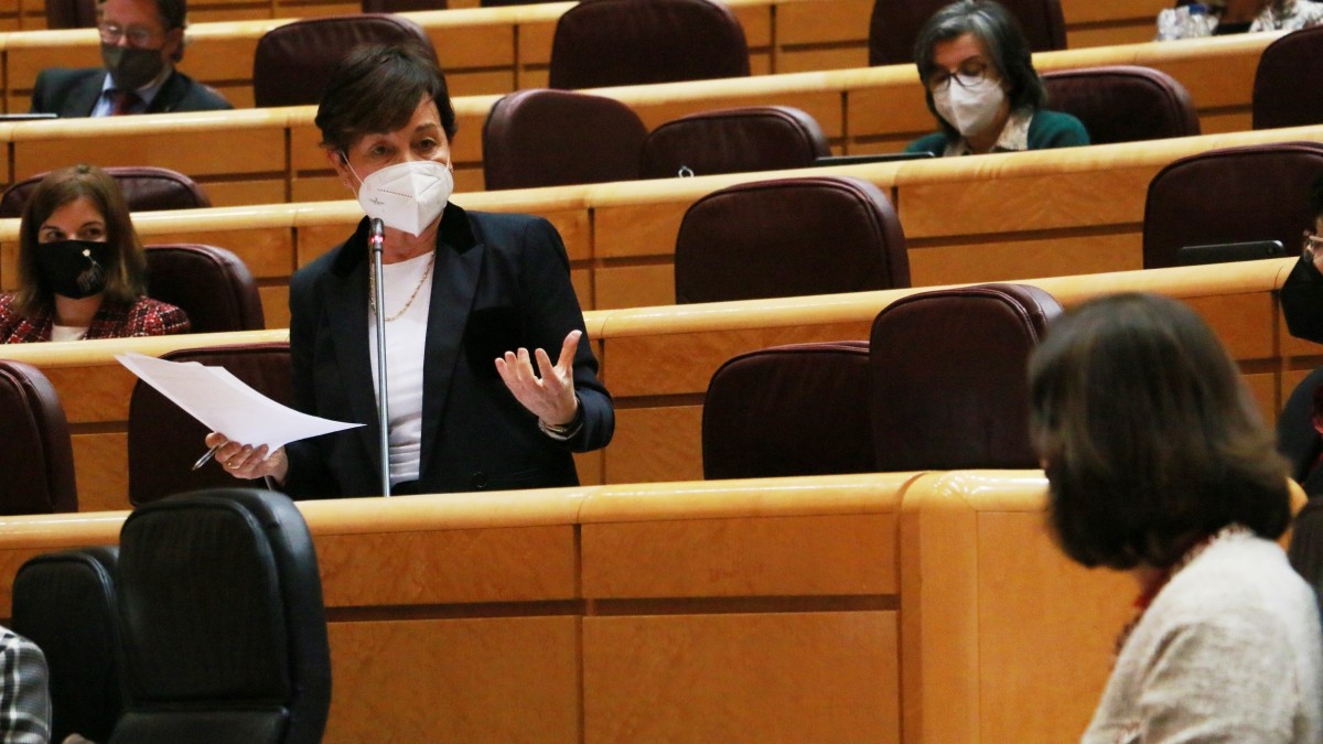 Mertxe Garmendiak salatu du Gobernu zentralak ez duela politika industrialik aeronautika eta automobilgintza sektoreen erronken aurrean