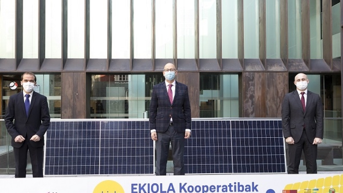Álava impulsará la instalación de cooperativas ciudadanas de generación de energía solar en todas las Cuadrillas