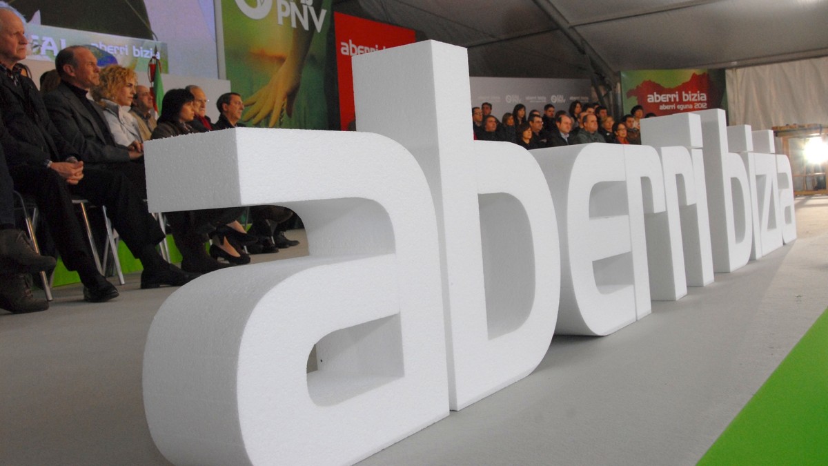 Euskalduna Jauregian egingo duen ekitaldi politiko batekin ospatuko du EAJ-PNVk Aberri Eguna