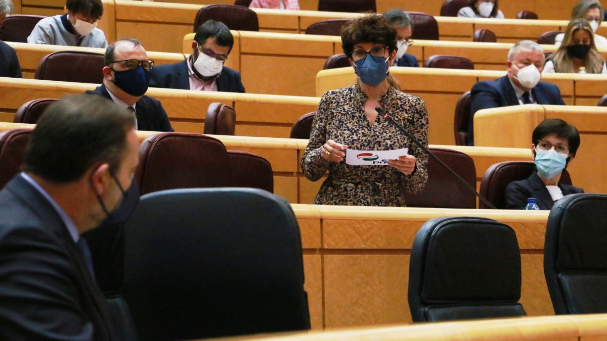 EAJ-PNVk Amurrioko geltokia hobetzeko obretan 