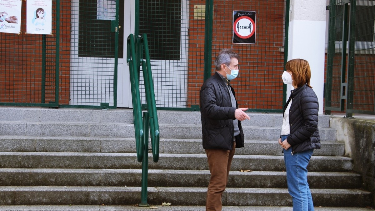 EAJ-PNV considera que el Ayuntamiento debería contribuir a fomentar más el euskera en las escuelas de Irun 