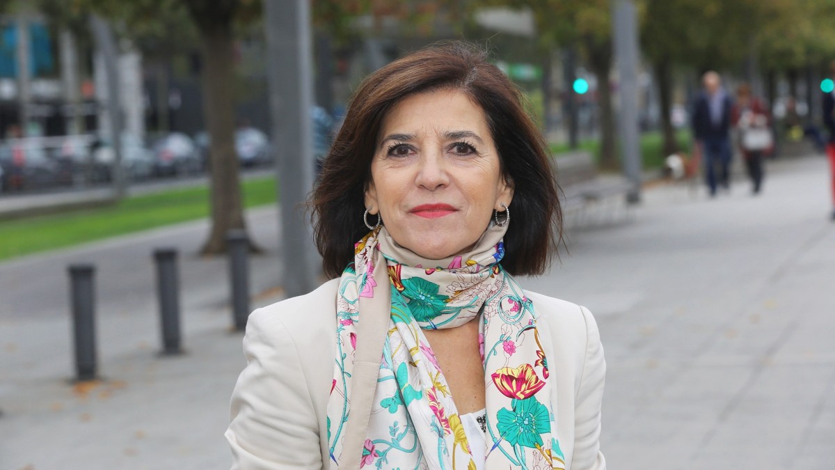 Izaskun Bilbao pone el calmado del tráfico de Bilbao como ejemplo europeo para mejorar la seguridad vial urbana  