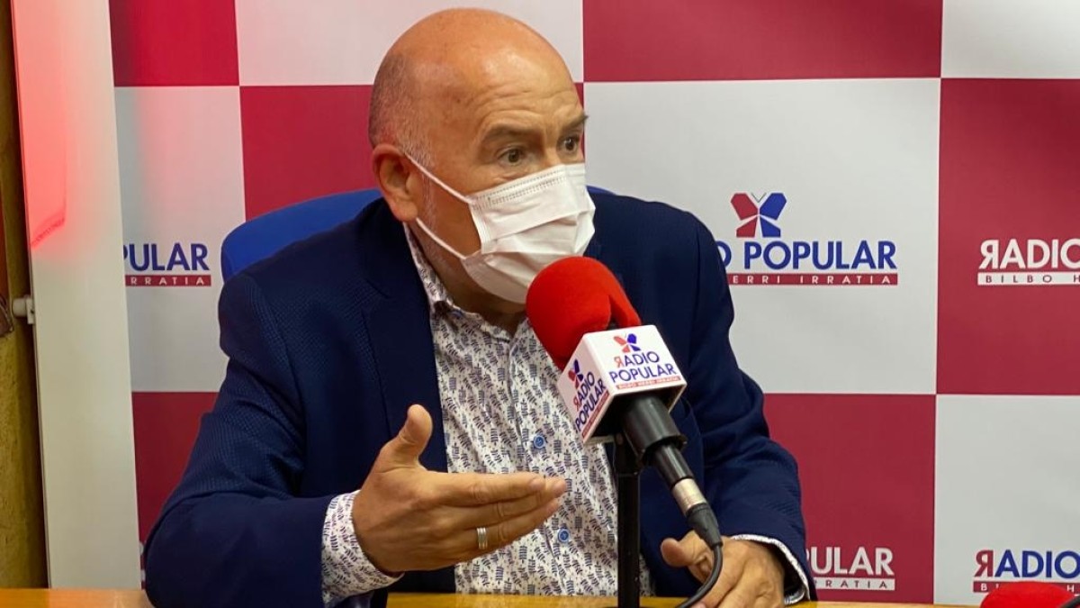 Iturratek zintzotasun minimo bat eskatu dio Otegiri, “ezin delako gauza bat baieztatu eta kontrakoa”