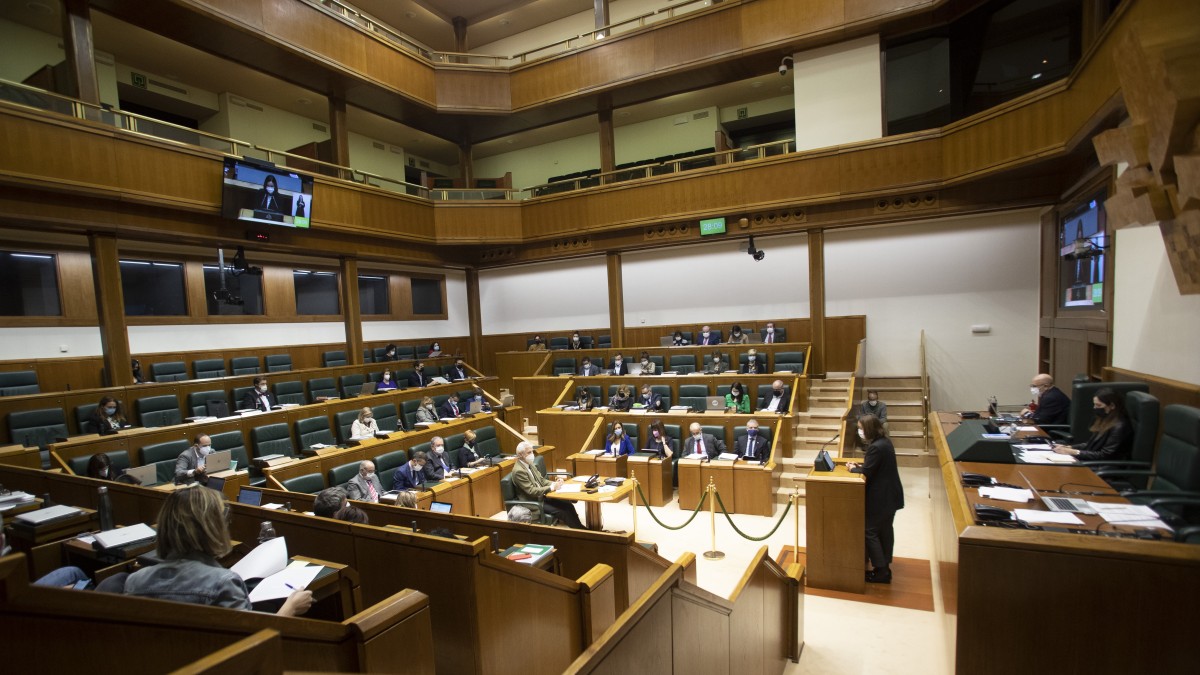 EAJ-PNVk Euskadi berrabiaraziko duten Aurrekontuen onarpena ospatu du
