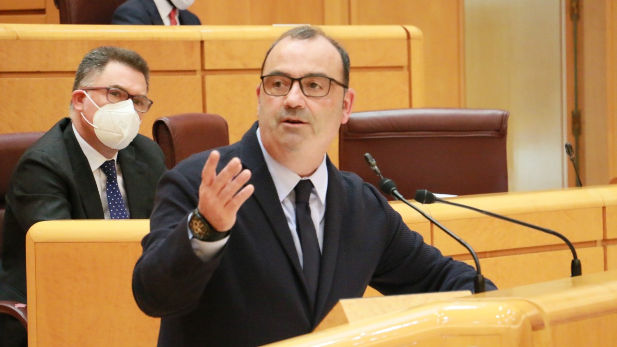 Luke Uribe-Etxebarria reivindica el ingreso de EITB en la Unión Europea de Radiodifusión para fomentar la difusión del euskara y el patrimonio cultural vasco