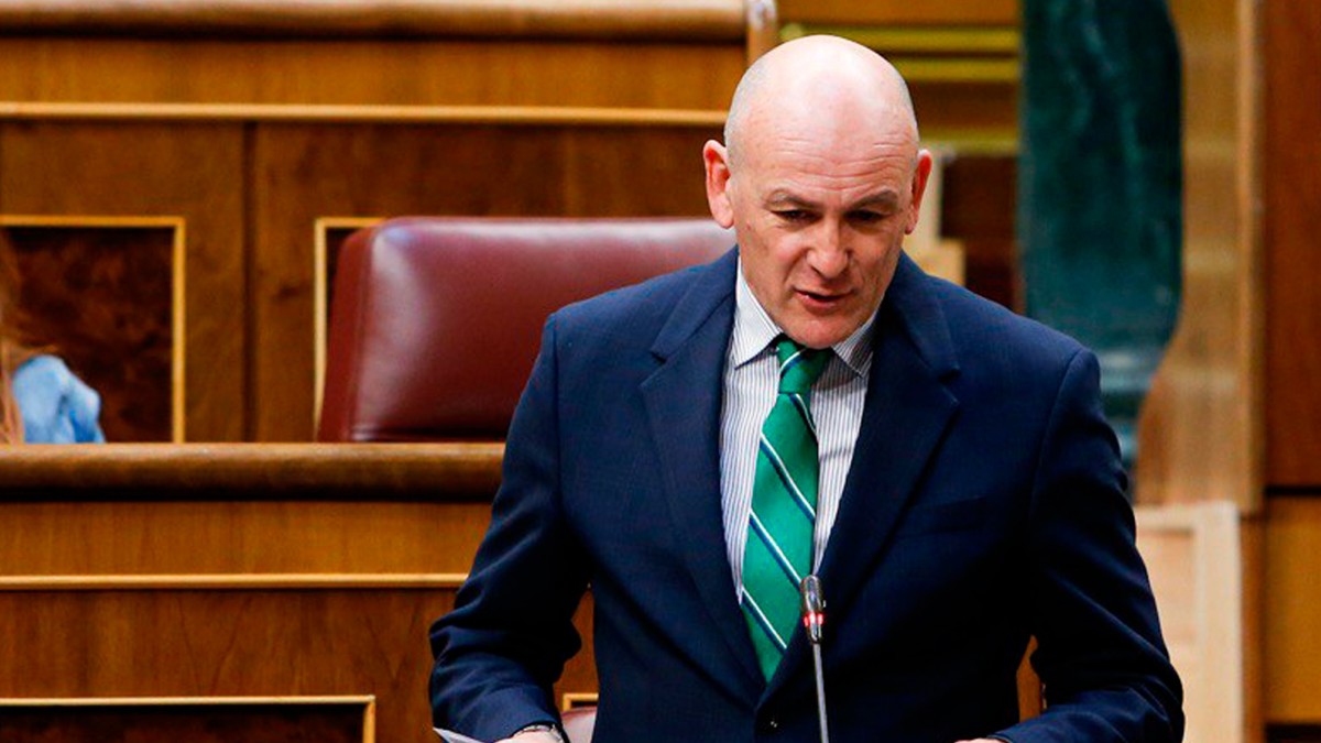 Joseba Agirretxea denuncia la exclusión “injusta e incomprensible” de la bonificación al combustible a la flota pesquera de altura